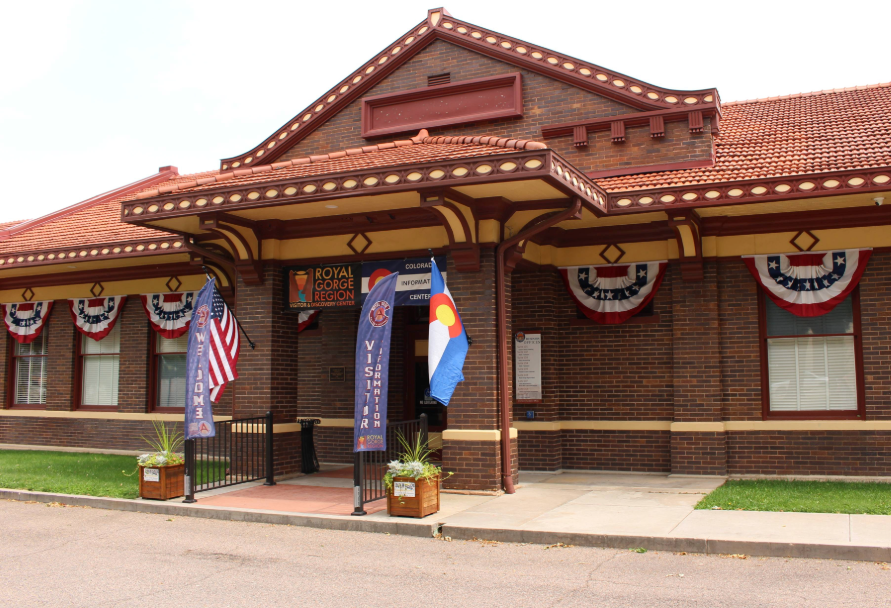 Exterior view of the Gateway Depot & Plaza in Cañon City, Colorado